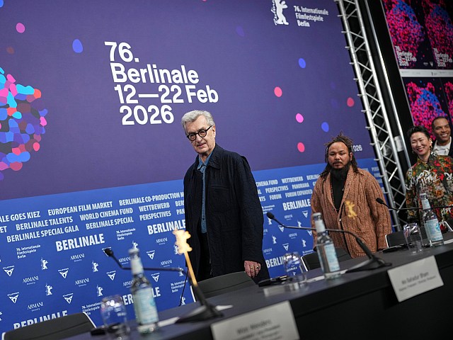 Берлинале подвел итоги: угрозы палестинского режиссера, усталый Вим Вендерс и приз семье из Анкары