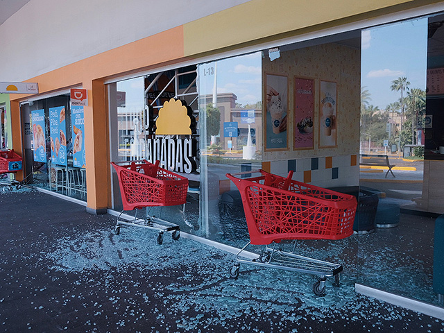 Беспорядки в Мексике после ликвидации наркобарона "Эль Менчо". Фоторепортаж