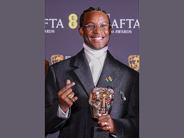 Акинола Дэвис-младший