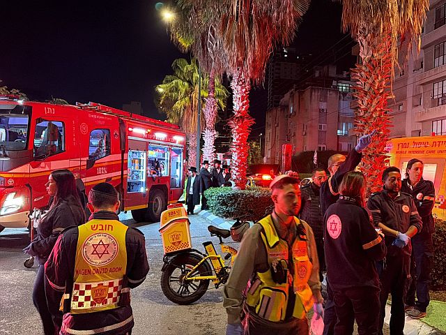 Пожар в Нетании: 11 пострадавших, трое в тяжелом или критическом состоянии
