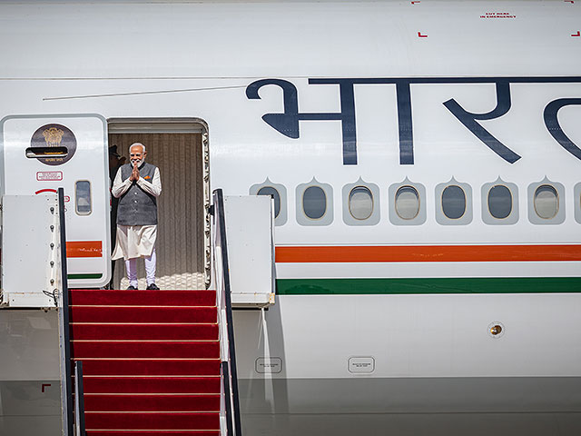 Премьер-министр Индии прибыл с визитом в Израиль