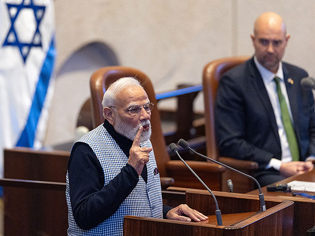 Нарендра Моди выступил перед Кнессетом: "Мы разделяем вашу боль и стоим рядом с Израилем"