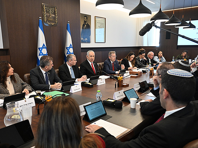 В связи с операцией "Рычание льва" отменено заседание правительства