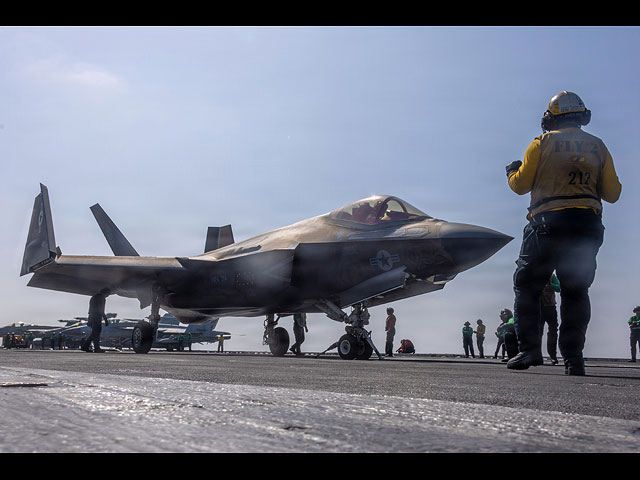 Военно-морской флот США атакует Иран. Фоторепортаж