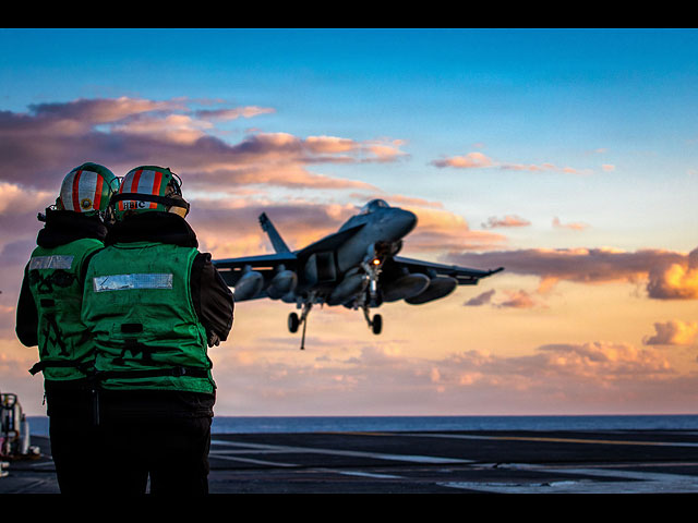 Военно-морской флот США атакует Иран. Фоторепортаж