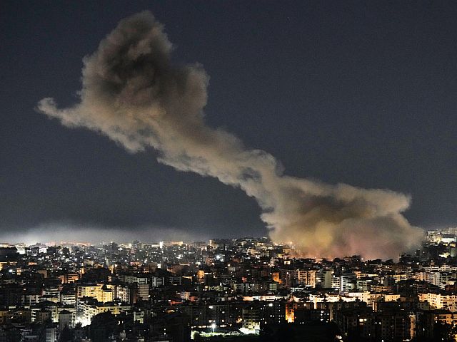 Израильские ВВС атаковали в Бейруте здание телеканала "Хизбаллы"