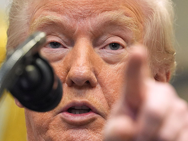 Трамп готов поддержать группировки, нацеленные на свержение режима в Иране