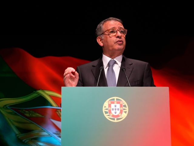 Социалист одержал победу на президентских выборах в Португалии