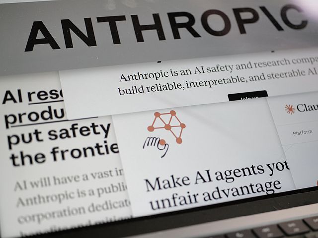 FT: глава Anthropic пытается в последний момент договориться с Пентагоном
