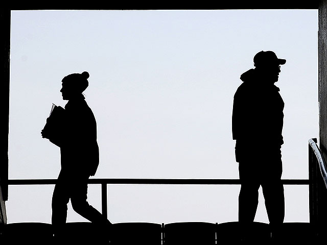 Мужчины поколения Z вдвое чаще бэби-бумеров считают, что жены должны подчиняться мужьям