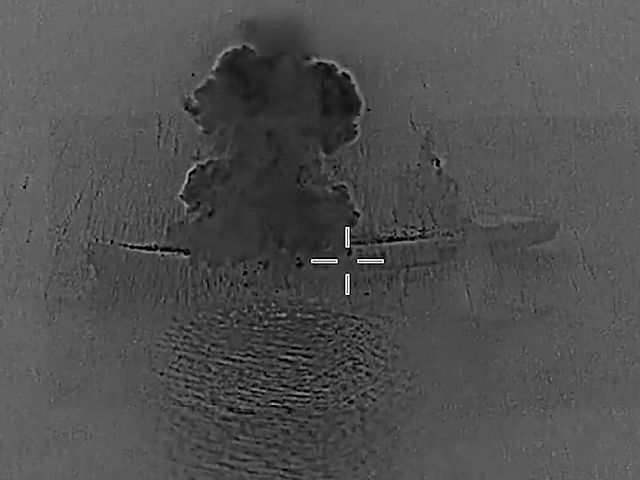 CENTCOM опубликовал видео ликвидации иранского авианосца для БПЛА
