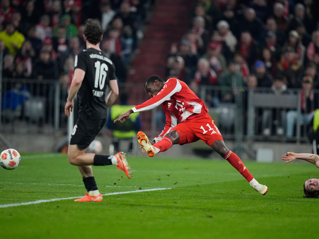 Футбол. Чемпионат Германии. "Бавария" разгромила "Боруссию"