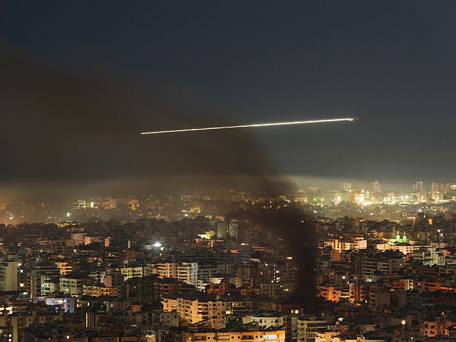 "Аль-Маядин": израильские ВВС атаковали отель в Бейруте