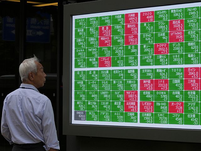 Reuters пишет о падении на азиатских фондовых рынках и укреплении доллара на фоне войны в Иране