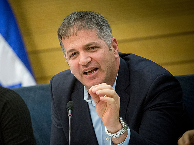 Министр просвещения сообщил о намерении возобновить занятия в школах