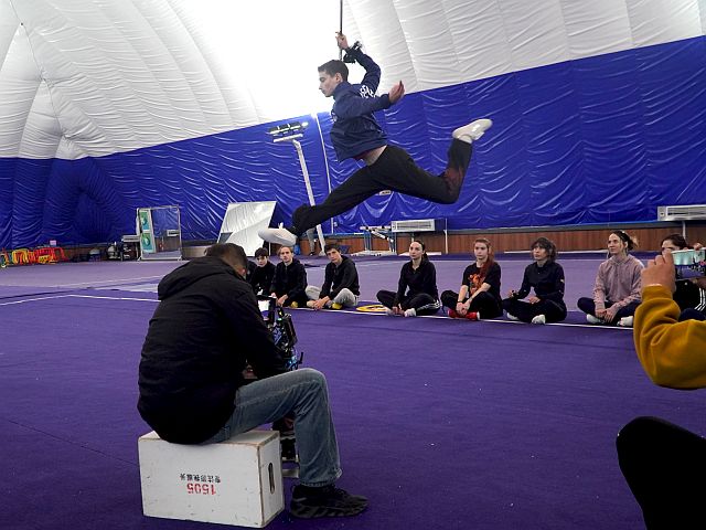 Чемпион Европы Звирин Йонатан,  Китай, съемка для CCTV