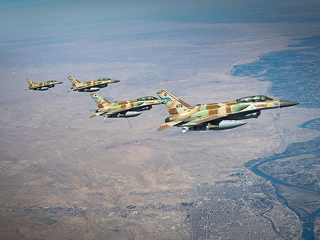 ЦАХАЛ наносит удары по целям в Ливане и Иране