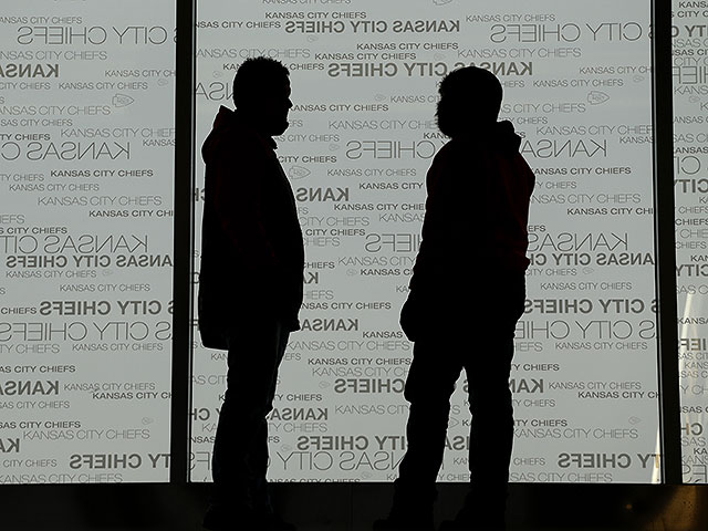 ИИ-модели незаметно влияют на социальные взгляды пользователей