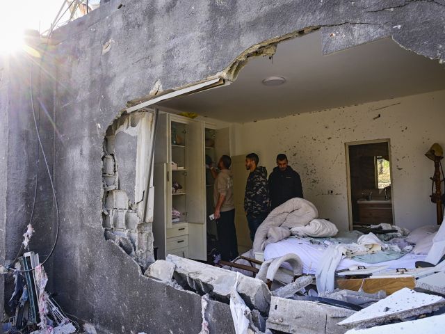 Медцентр "А-Эмек": в числе пострадавших при падении ракеты в Зарзире 17 детей