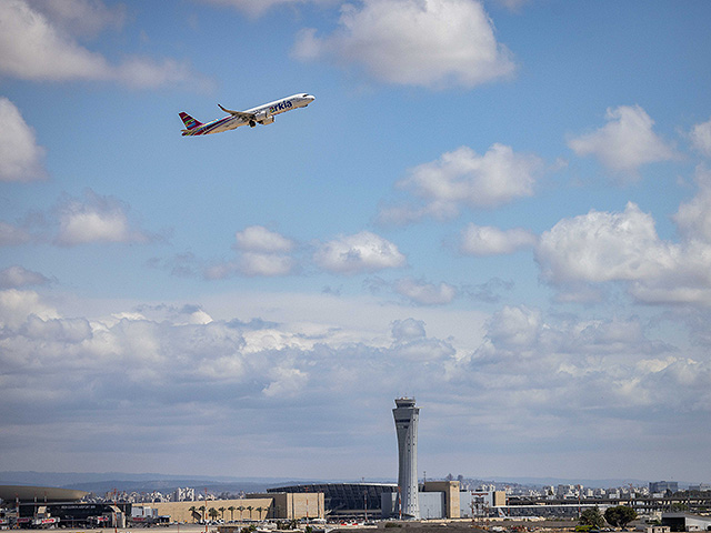 Arkia просит минфин обеспечить страхование рейсов в Минск по московской модели