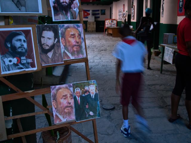 Беспорядки на Кубе, разгромлен горком партии