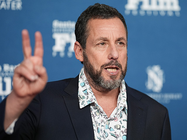 Адам Сэндлер возглавил рейтинг самых высокооплачиваемых актеров мира по версии Forbes