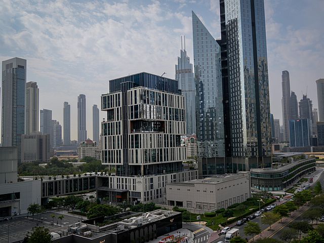 Иран опубликовал предупреждение об эвакуации в районах Дохи и Дубая