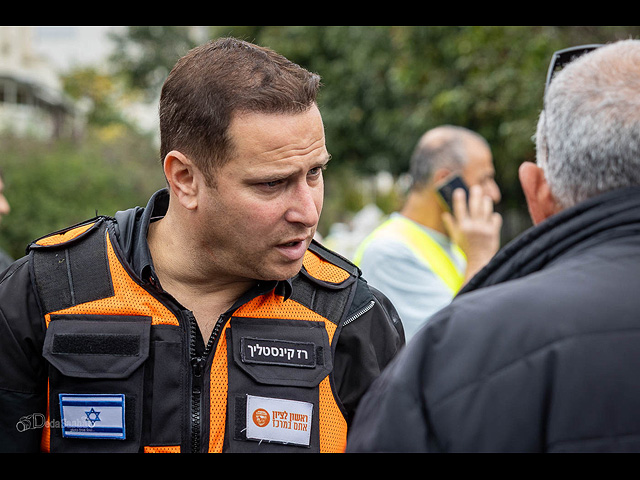 На месте падения ракеты в Ришон ле-Ционе. Фоторепортаж