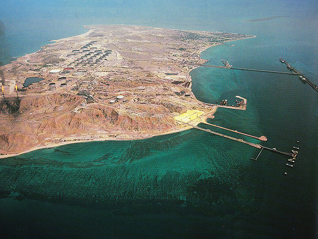 Axios: US considering blockade of Kharg Island