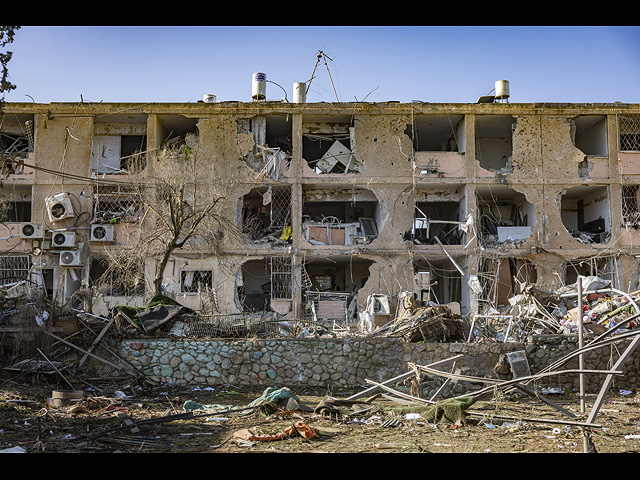 Падение иранской ракеты в Димоне: сильные разрушения, десятки пострадавших. Фоторепортаж