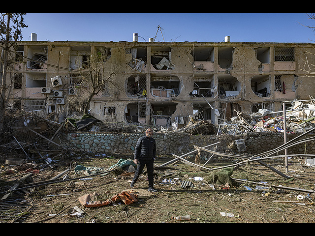 Падение иранской ракеты в Димоне: сильные разрушения, десятки пострадавших. Фоторепортаж