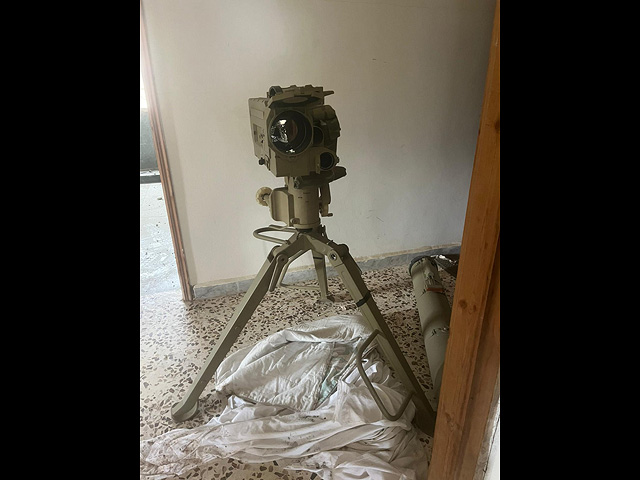 "Голани" обнаружили "противотанковую" позицию террористов и российское оружие. Фоторепортаж