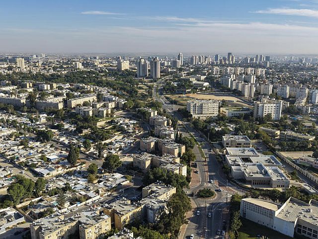 Жители Беэр-Шевы сообщают о взрывах, тревоги не было