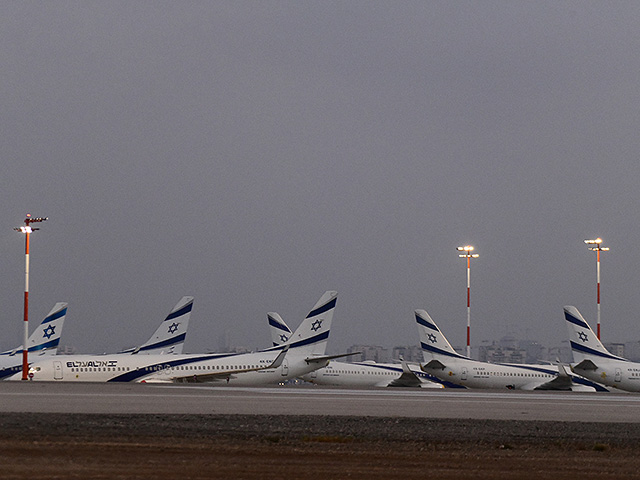 Израиль уведомил иностранные авиакомпании, что воздушное пространство будет закрыто до 16 апреля