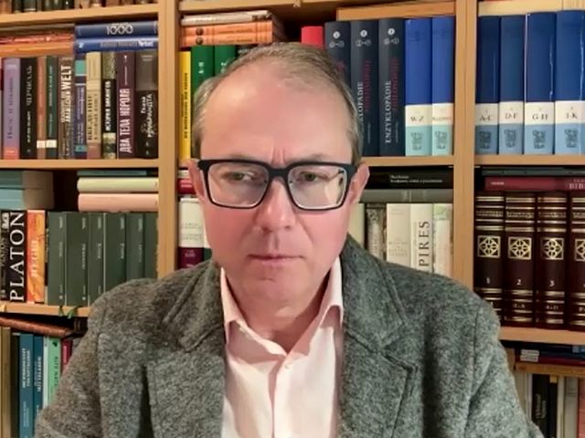 Разговор с ИИ по душам. Философ Баумeйстер в передаче "Детский недетский вопрос"
