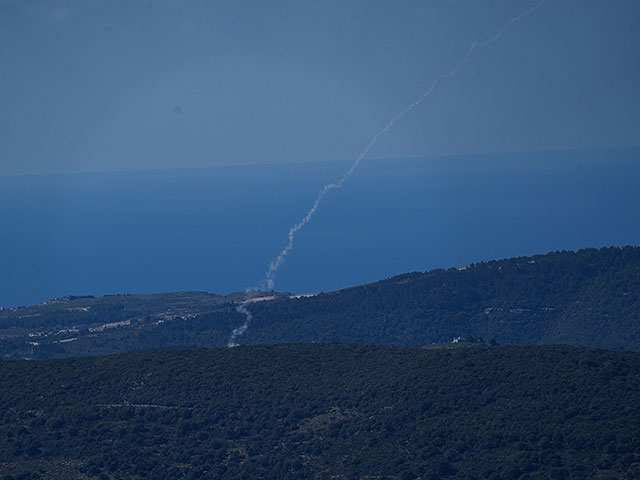 "Хизбалла" продолжает обстреливать территорию Израиля