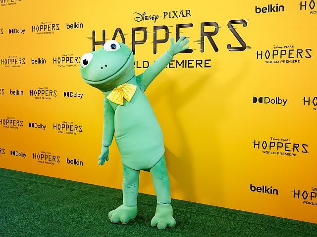 Неделя в кино: "Прыгуны" студии Pixar – борьба бобра с добром