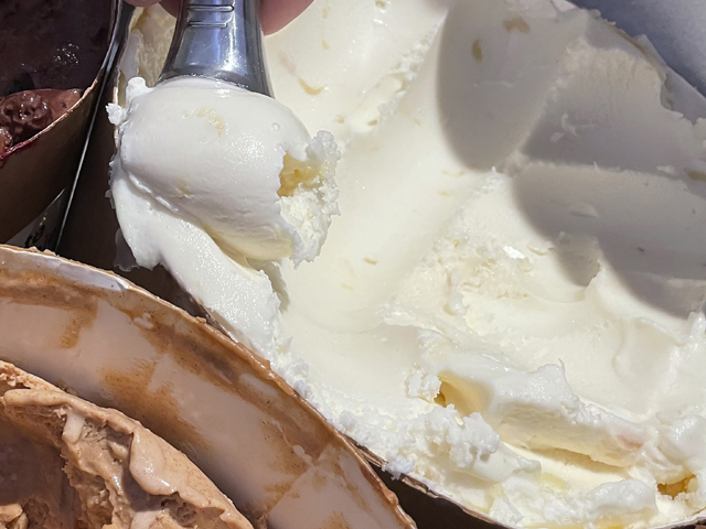 Жительница Флориды, съевшая мороженое с гвоздем, получит 14 млн долларов