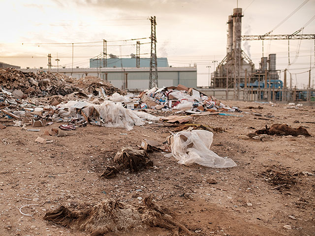 В результате ракетного обстрела юга Израиля поврежден завод "Неот Ховав"