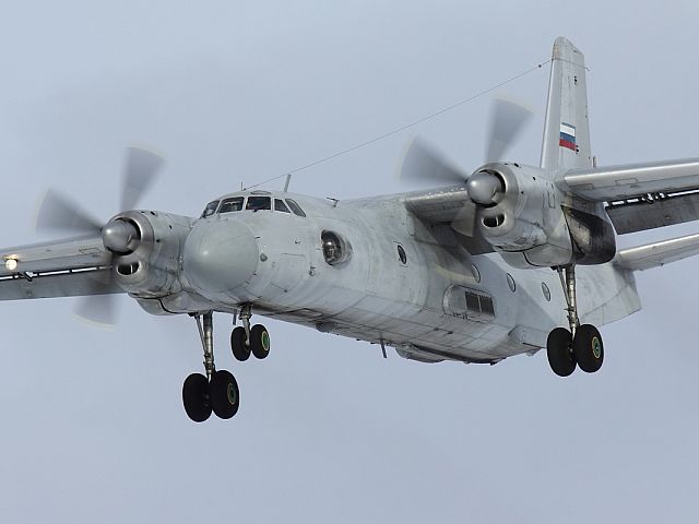 Минобороны РФ:  в районе Крыма "потерян" военно-транспортный самолет Ан-26