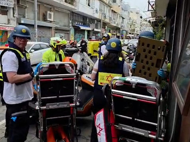 Обрушение дома в Тель-Авиве: двое пострадавших доставлены в больницы