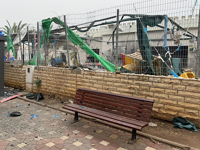 В Нагарии ракетой "Хизбаллы" повреждено здание детского сада