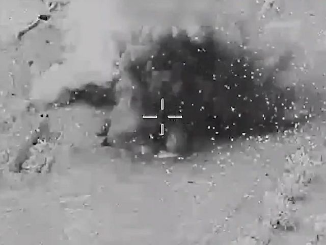 Иранские источники: нанесены авиаудары по цели на юго-западе страны
