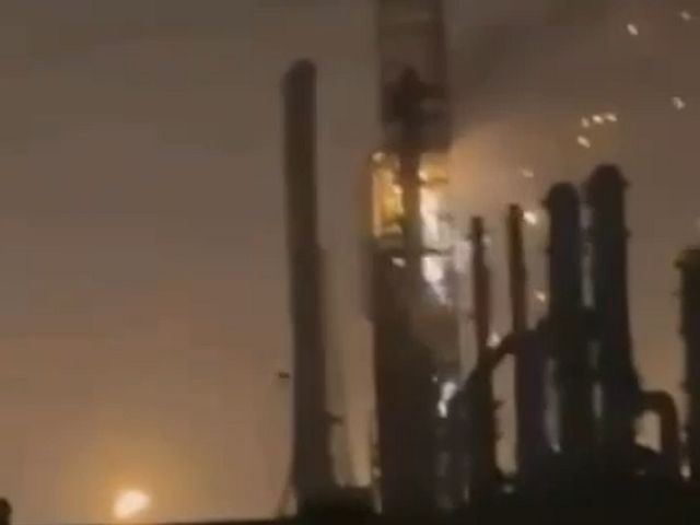 Кувейт сообщил об ударе иранских беспилотников по энергообъектам