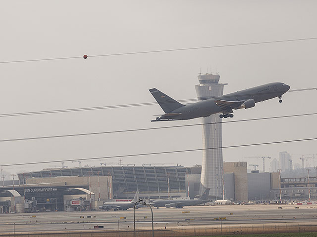 Минтранс сообщил об увеличении количества пассажиров на вылетающих рейсах до 100 человек