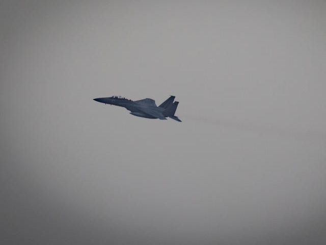 ВВС ЦАХАЛа атакуют цели в Ливане, поступают сведения об убитых и раненых