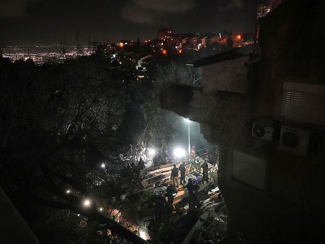 В Хайфе продолжаются поиски четырех пропавших без вести после ракетного удара