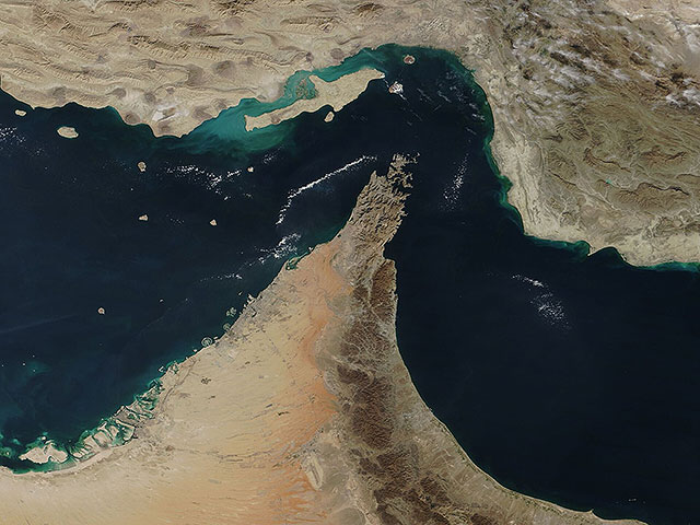 Катарские танкеры со сжиженным газом отказались от попытки пройти Ормузский пролив