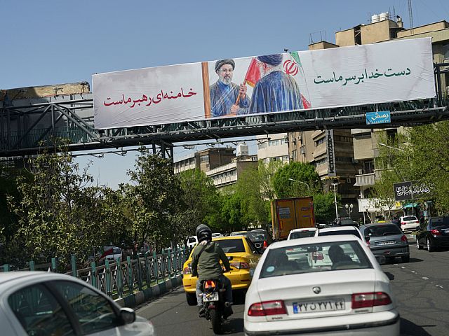 NYT: жители Тегерана покидают столицу на фоне угроз Трампа