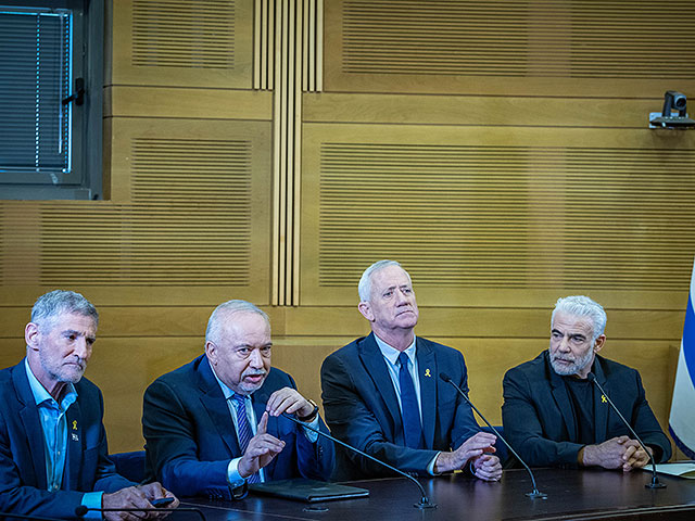 "Стратегический провал". Политики комментируют решение о прекращении огня в Иране